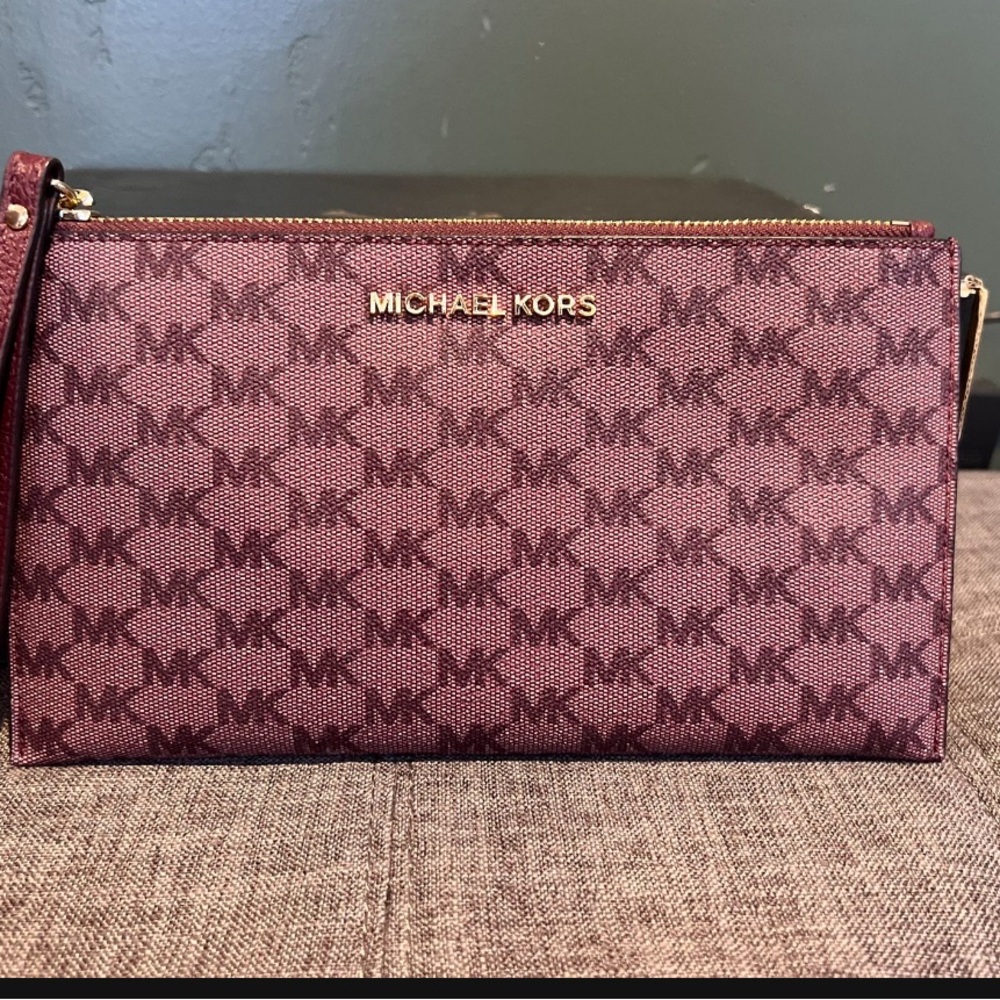 Michael Kors Burgundy large wristlet